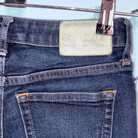 Everlane Curvy High-Rise Skinny Jeans in Deep Blue - Picture 4 of 4